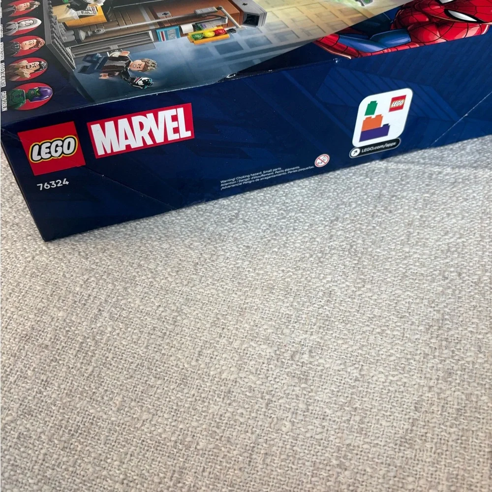 LEGO Marvel Spider-Man vs. Oscorp Building Set - NIB NEW IN BOX - Picture 3 of 7